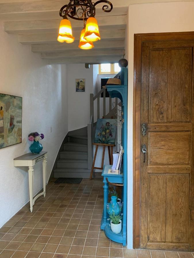 مبيت وإفطار Isigny-le-Buat Le Petit Manoir المظهر الخارجي الصورة