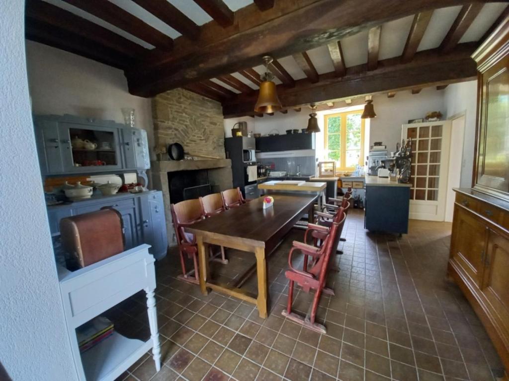 مبيت وإفطار Isigny-le-Buat Le Petit Manoir المظهر الخارجي الصورة